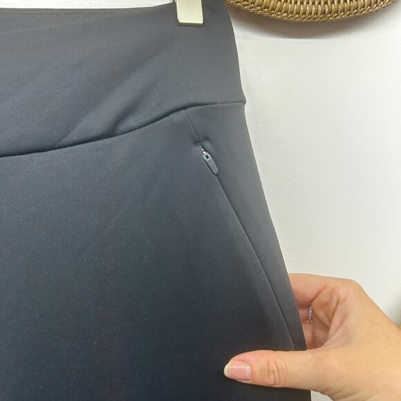 Old Navy Active Black Powersoft Coze Edition Brushed Interior Legging MP PETITE - Picture 5 of 6